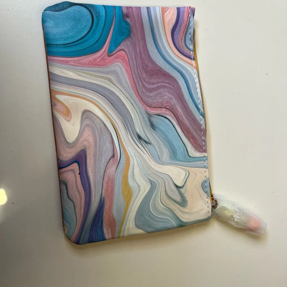 Eras Tour Taylor Swift Groovy Makeup Bag - Picture 4 of 6